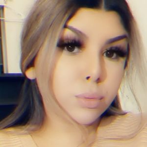 Meet your Posher, Adriana